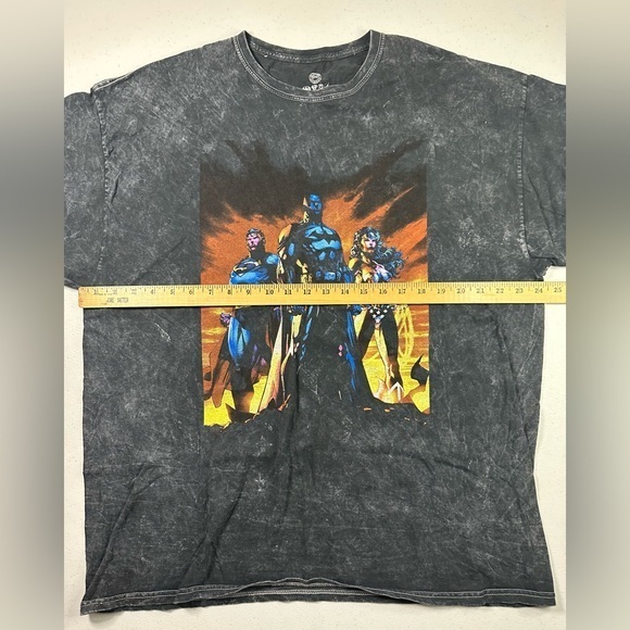 DC Comics Superman, Batman, Wonder Woman T-Shirt Adult‎ Size 2XL - Picture 4 of 5